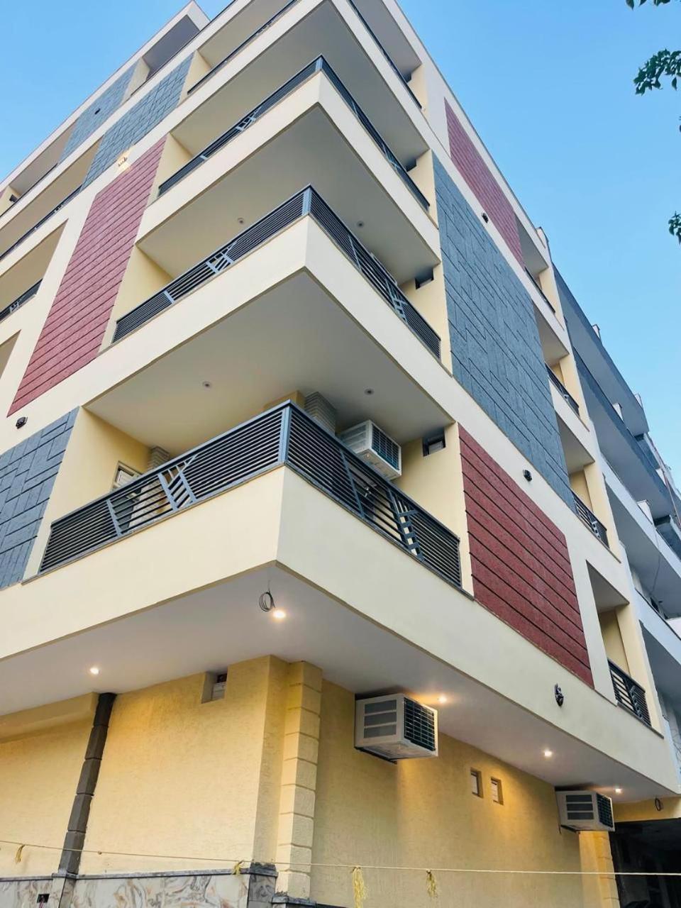 Vibe Communal Living Gurgaon Exterior photo
